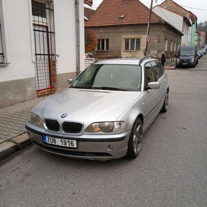 BMW 3 kombi e46 330d 135kW manuál