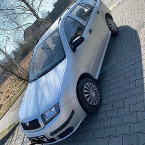 Škoda Fabia kombi 1.4 16v 55kW manuál
