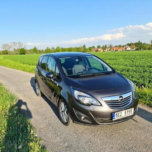 Opel Meriva 1,7 CDTi Cosmo manuál