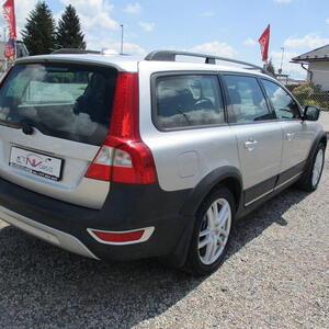Volvo XC70 2,4d5 146kW automat