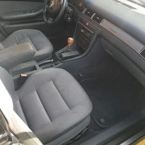 Audi A6 C5 2.8.V6 Quattro manuál