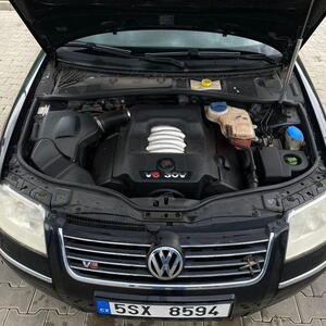 Volkswagen Passat sedan 2.8i  V6 142kW manuál