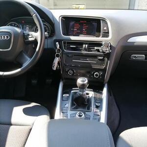 Audi Q5 manuál