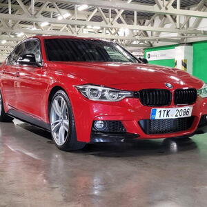 BMW 3 sedan 340i; performance 240kW manuál