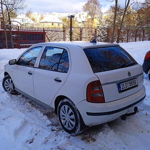 Škoda Fabia hatchback 1.4 MPI 44kW manuál