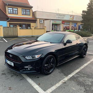 Ford Mustang 2.3 EcoBoost automat