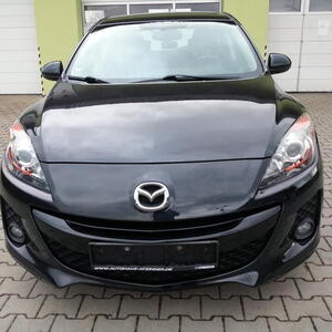 Mazda 3 manuál