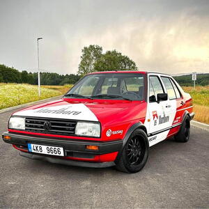 Volkswagen Jetta sedan 1.8 79kW manuál