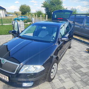 Škoda Octavia kombi II combi Laurint a Klement automat