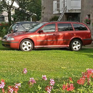 Škoda Octavia kombi 1,6 MPi manuál