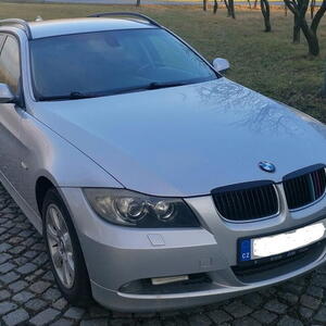 BMW 3 kombi 320d E91 140kW manuál