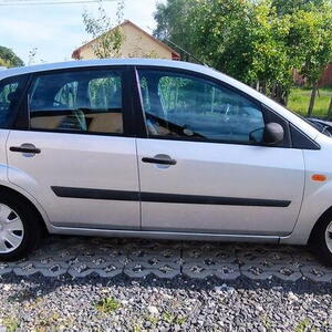 Ford Fiesta hatchback 1.25-16V manuál