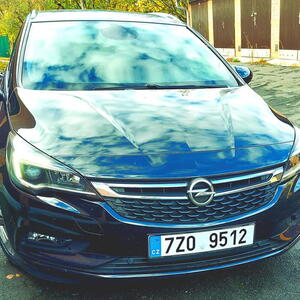 Opel Astra 1,6 CDTI 81kw Sport Tourer, Innovation manuál