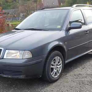 Škoda Octavia kombi 1,6i 75kW manuál