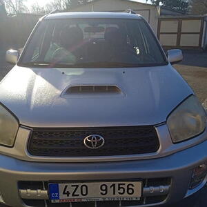 Toyota RAV4 2.0 TDI 4x4 manuál