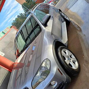 BMW X5 SUV 3.0 benzi automat