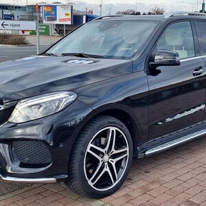 Mercedes-Benz GLE SUV 350D; 4matic 240kW automat