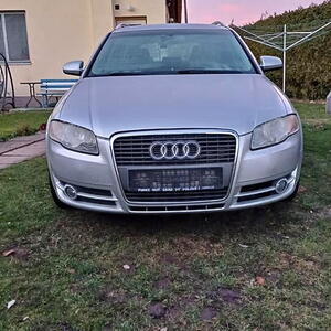 Audi A4 kombi 2.0 tdi automat