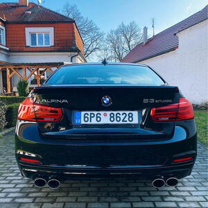 BMW M3 sedan ALPINA B3 / BMW M3 F30 301kW automat