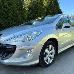 Peugeot 308 1,6 benzin,110 kw manuál