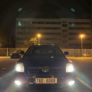 Toyota Avensis sedan 2.0 D-4D 85kW manuál