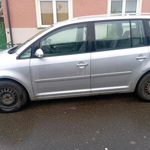 Volkswagen Touran manuál