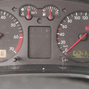 Volkswagen Golf hatchback 1.4 Apex manuál