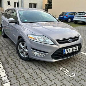 Ford Mondeo kombi (volné od 30.4.) manuál