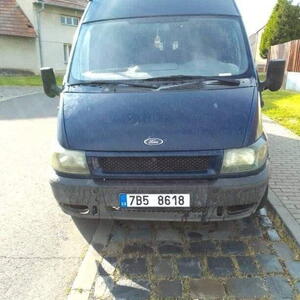 Ford Transit t300 74kW manuál