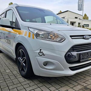 Ford Tourneo Connect (k převozu invalidního vozíku) automat