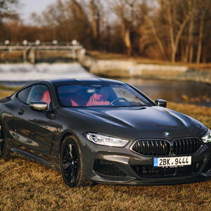 BMW M8 kupé M850i 390kW automat