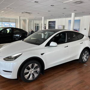 Tesla Ostatní SUV model Y 230kW automat