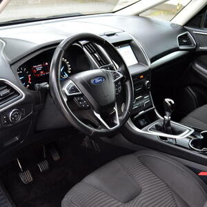 Ford S-MAX MPV 2.0 TDCI 132kW Business Pro 81 450 KM manuál