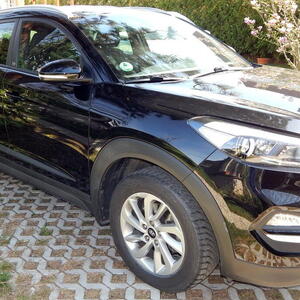 Hyundai Tucson SUV 1.7 CRDi 85kW (116k). 1 majitel. Servisní kniha. manuál