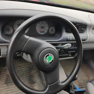 Škoda Felicia hatchback 1,3 MPI 44 kW manuál