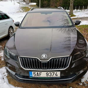 Škoda Superb kombi 3 2l/140kw manuál