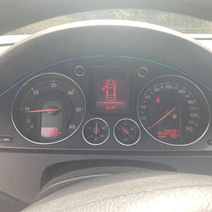 Volkswagen Passat kombi 2.0 tdi bmp 103kW manuál