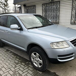 Volkswagen Touareg SUV 2,5 TDI R5 ČR 128kW manuál