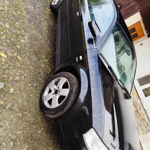 Audi A6 sedan C5 2.5tdi 120kw V6 manuál