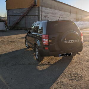 Suzuki Grand Vitara SUV 2 generace 2,0i LPG 103kW manuál