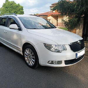 Škoda Superb kombi 2.0 TDI 103kw manuál