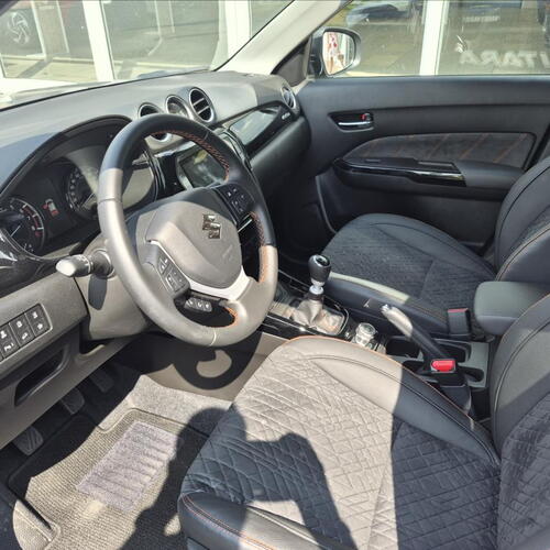 Suzuki Vitara 1,4   MT, Black Edition, 4x4 5 - na prodej