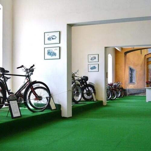 Muzeum historických motocyklů Bečov nad Teplou