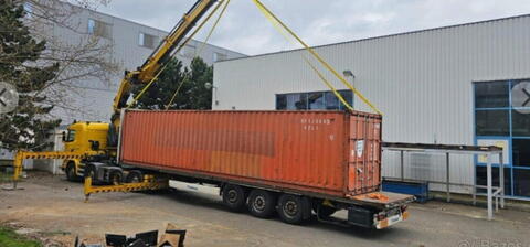 Řidič C+E na VKD | Speciál s hydraulickou rukou | 60–70 000 Kč čistého