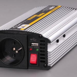 Měnič napětí z 24/230V + USB, 600W
