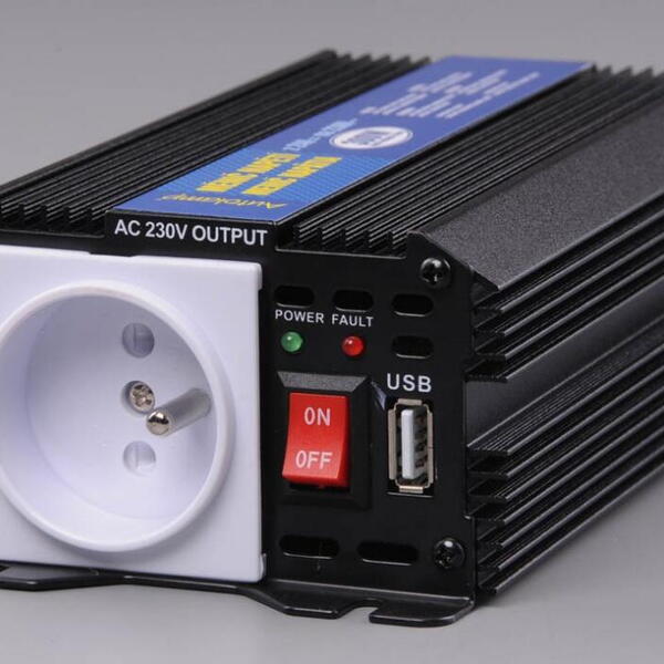 Měnič napětí 24V / 230V - 300W trvale + USB výstup