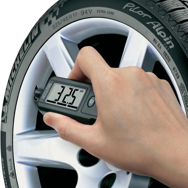 Tlakoměr a hloubkoměr vzorku v pneumatikách 0,35 až 6,8 bar